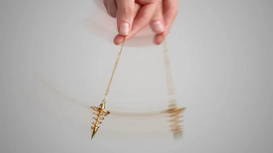 Wahadło podstawowe: Jak skutecznie używać w radiestezji i wróżbiarstwie