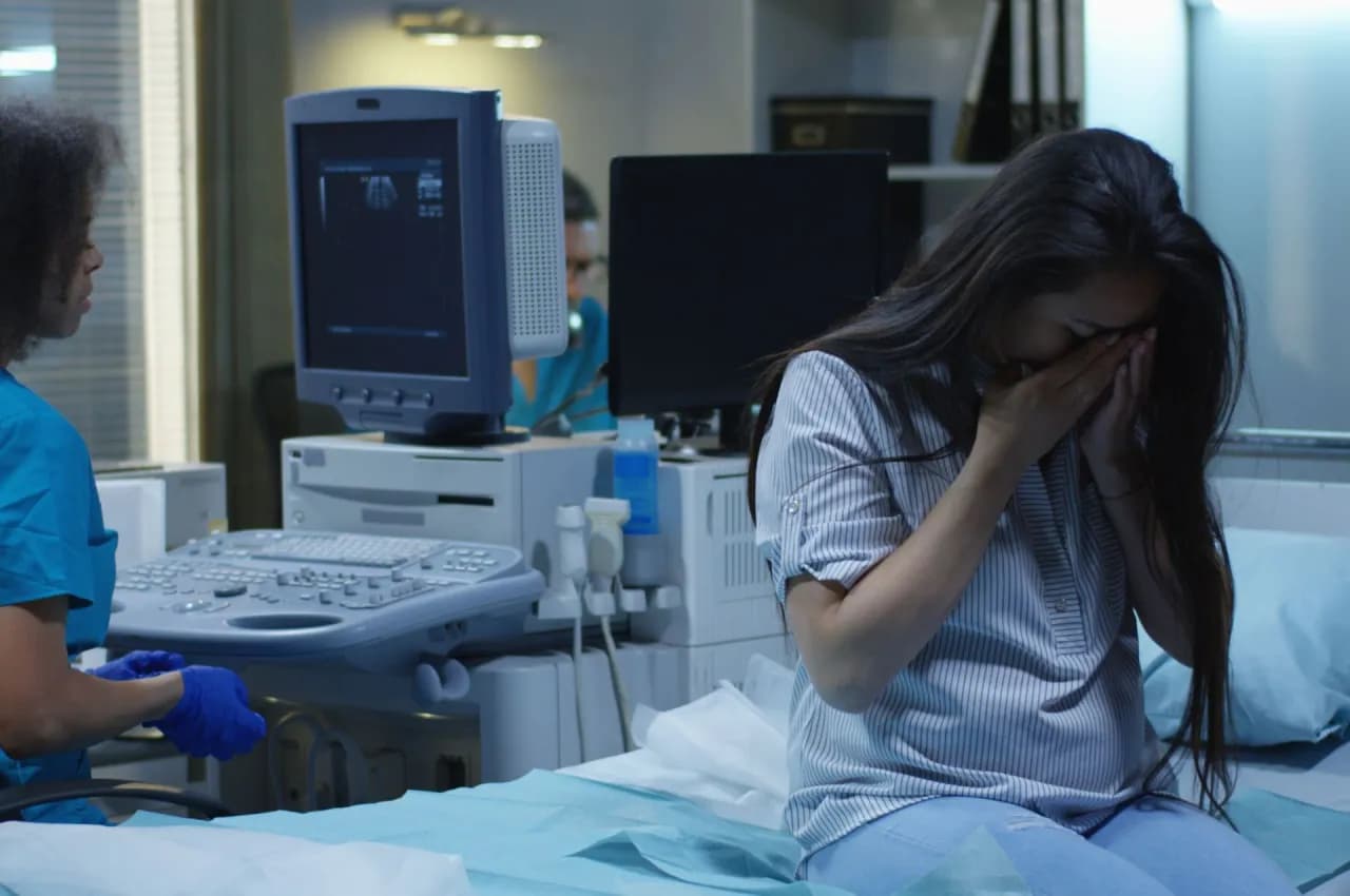 Sennik martwy płód - znaczenie sennika, interpretacja snu