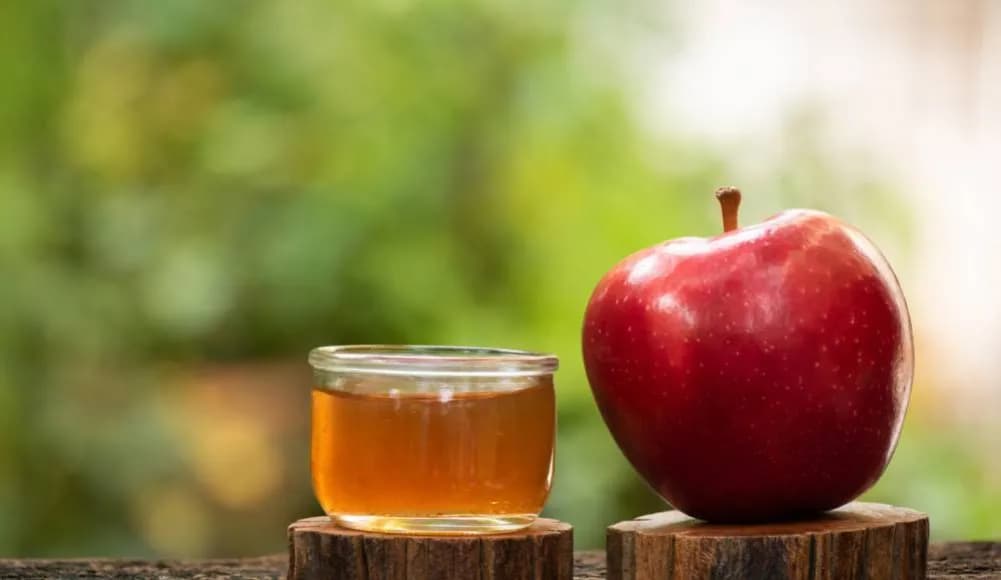Ocet jabłkowy a wątroba: Czy pomoże w detoksie organizmu?