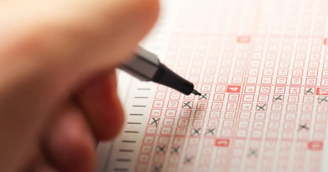 Jasnowidzenie lotto: czy naprawdę można przewidzieć numery?