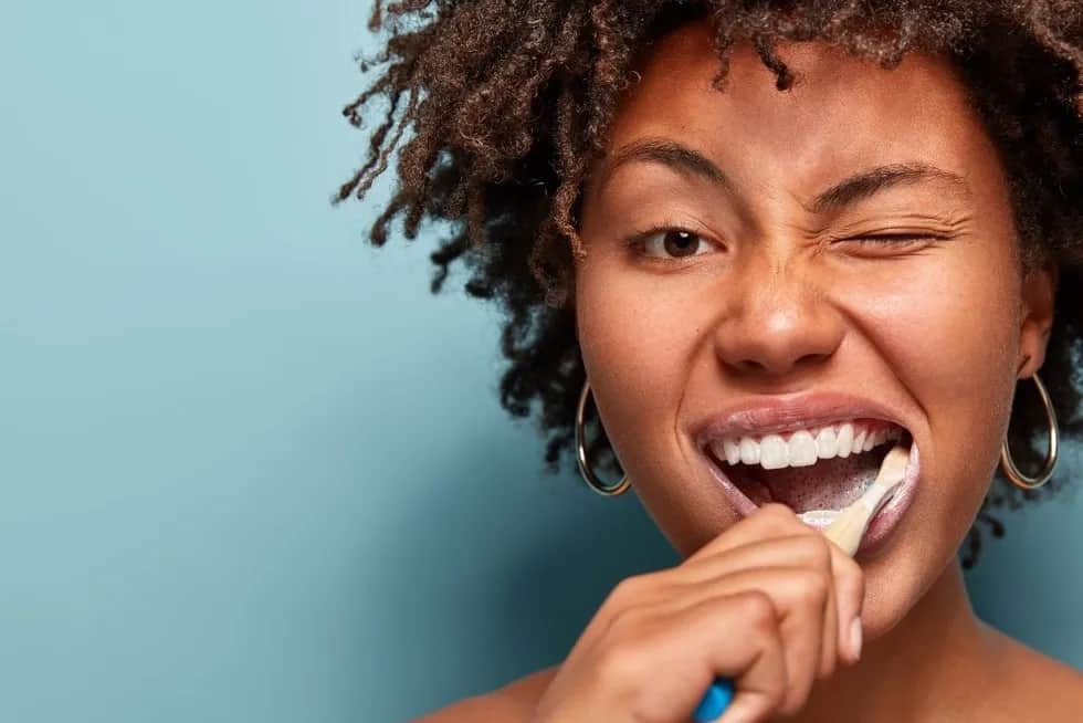 Sennik mycie zębów - interpretacja snu