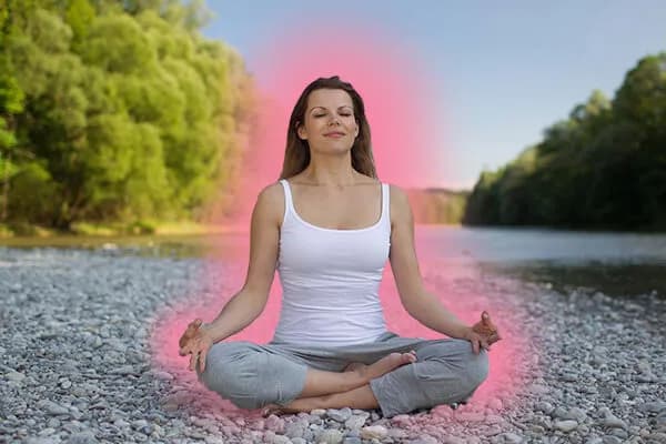 Biała aura znaczenie: odkryj jej wpływ na duchowość i relacje